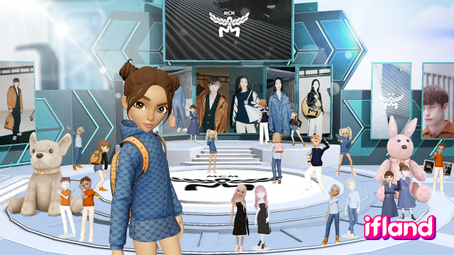 사진은 MCM의 다양한 제품을 체험하고 볼 수 있는 이프랜드 내에 있는 MCM 스페셜 이프홈의 모습 사진SK텔레콤