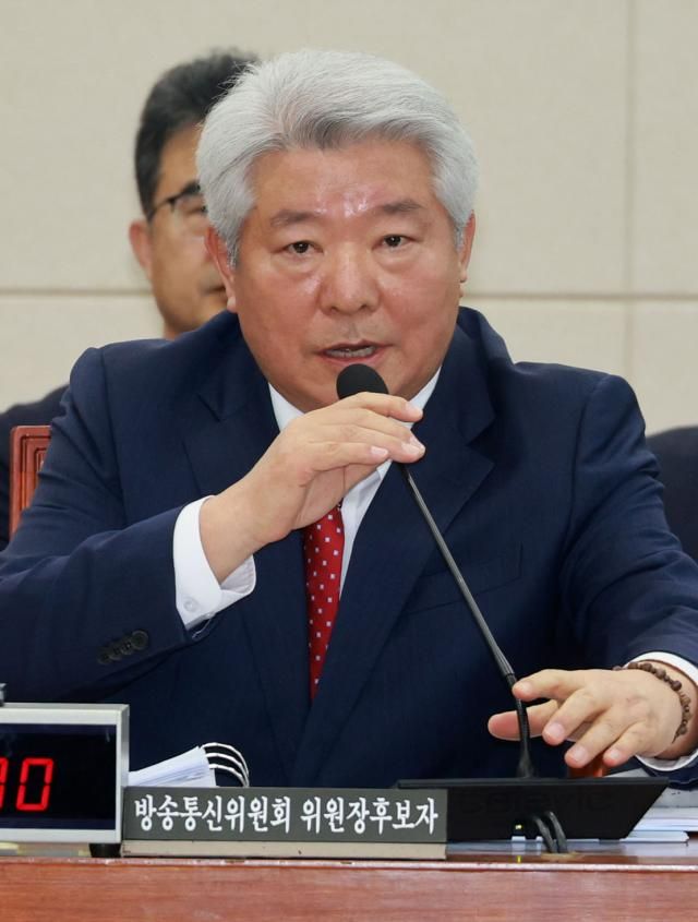 질의에 답하는 김홍일 방통위원장 후보자 서울연합뉴스 한종찬 기자 김홍일 방송통신위원장 후보자가 27일 오전 서울 국회에서 열린 인사청문회에서 질의에 답하고 있다 20231227 sabaynacokr2023-12-27 105912 저작권자 ⓒ 1980-2023 ㈜연합뉴스 무단 전재 재배포 금지저작권자 ⓒ 1980-2023 ㈜연합뉴스 무단 전재 재배포 금지