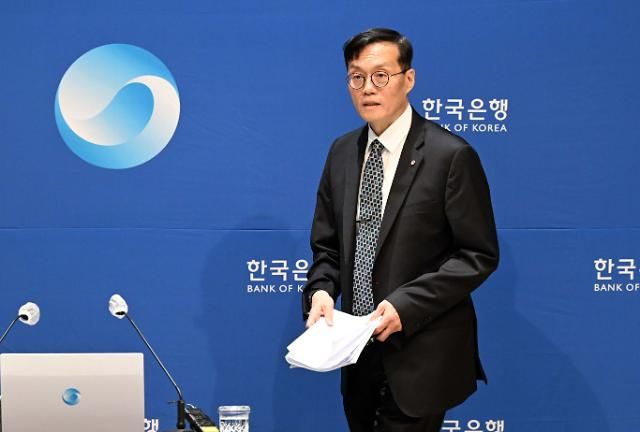 금통위 기자간담회 참석하는 이창용 총재 서울연합뉴스 이창용 한국은행 총재가 13일 서울 중구 한국은행에서 열린 7월 금융통화위원회 금리 결정에 대한 기자간담회에 참석하고 있다 2023713 사진공동취재단 photoynacokr2023-07-13 115827 저작권자 ⓒ 1980-2023 ㈜연합뉴스 무단 전재 재배포 금지저작권자 ⓒ 1980-2023 ㈜연합뉴스 무단 전재 재배포 금지