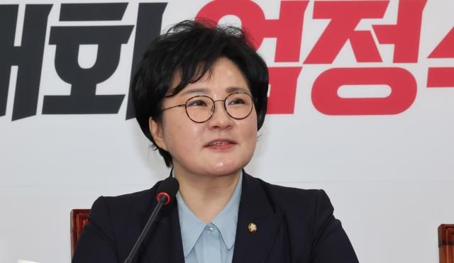 국민의힘 민생특위 민생119 조수진 위원장이 4월 24일 오전 서울 여의도 국회에서 열린 특위 전체회의에서 발언하고 있다 사진연합뉴스