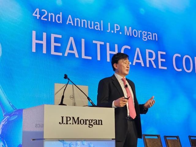 9일현지시간 JPMHC에서 존림 삼성바이오로직스 대표가 발표하고 있는 모습 사진삼성바이오로직스