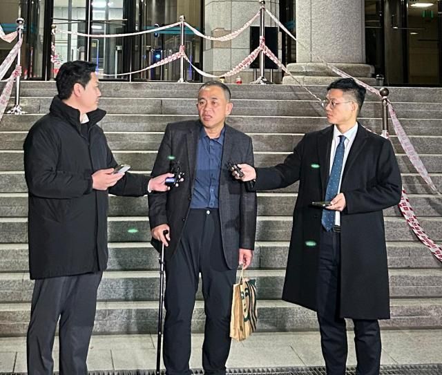 검찰 조사 마치고 나온 명태균씨 사진연합뉴스