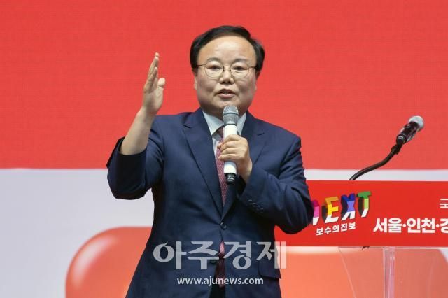 김재원 국민의힘 당시 최고위원 후보가 지난 7월 17일 오후 경기 고양시 고양 소노 아레나에서 열린 제4차 전당대회 서울·인천·경기·강원 합동연설회에서 정견 발표를 하고 있다 사진유대길 기자