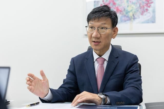 전요섭 금융위원회 디지털금융정책관국장이 아주경제와 인터뷰하고 있다 사진유대길 기자 dbeorlf123ajunewscom