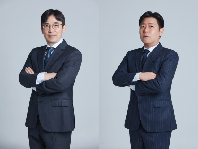 왼쪽부터 이인석 법무법인 YK 대표변호사 박재완 파트너 변호사 사진YK