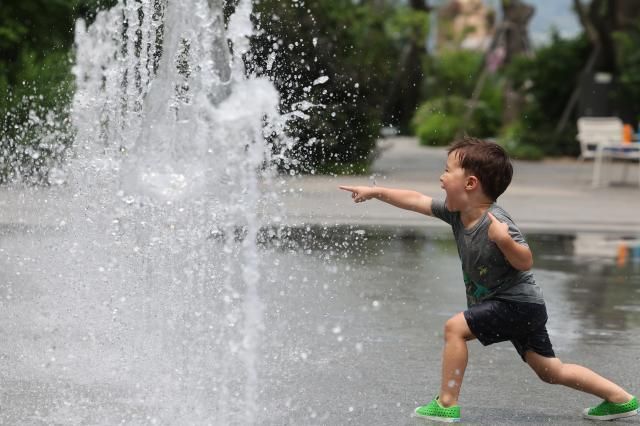 지난 21일 오후 서울 광화문 광장 분수대 모습 사진연합뉴스