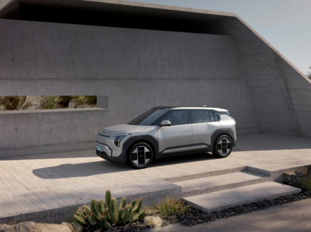 더 기아 EV3 사진기아 