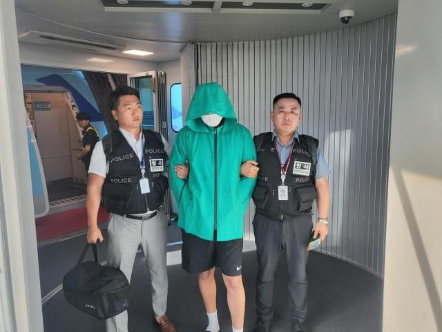 파타야에서 한국인을 살해한 공범 1명이 캄보디아에서 국내로 강제 송환됐다 사진경찰청