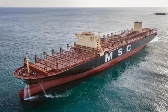 HD한국조선해양이 지난 2024년 건조해 인도한 초대형 LNG 이중연료추진 컨테이너 운반선의 시운전 모습 사진HD한국조선해양