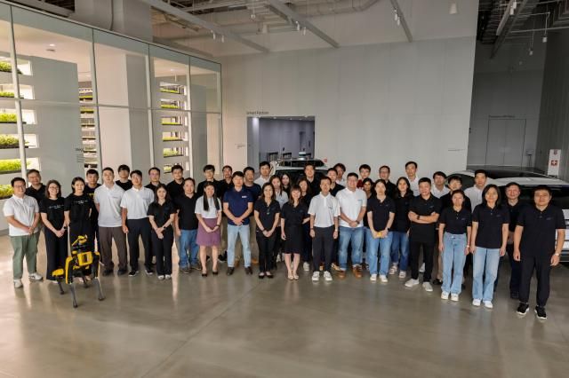 현대차그룹-NTU-ASTAR 기업 연구소 연구원들의 모습 사진현대차