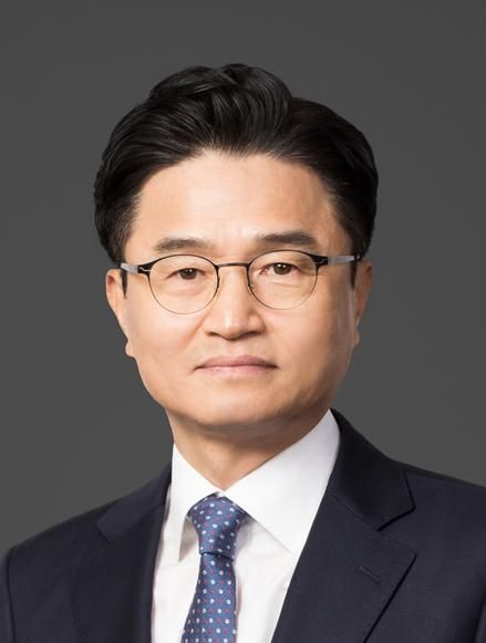 태평양에 최근 합류한 김명준 고문 사진법무법인 태평양