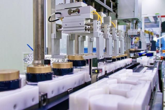 한국콜마 세종공장에서 제품이 제조되고 있다 사진한국콜마