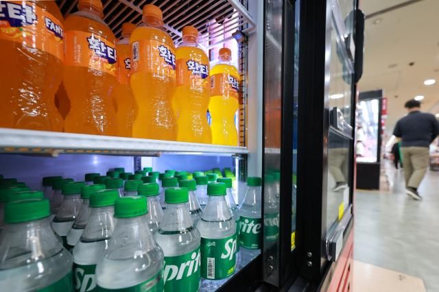 서울 시내 한 대형마트에서 판매하는 청량음료들 사진연합뉴스