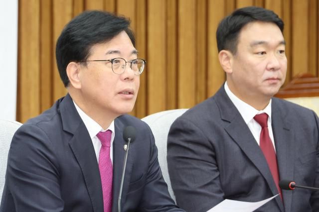 송언석 국민의힘 원내대표가 21일 서울 여의도 국회에서 열린 국정감사 대책회의에서 발언하고 있다 사진연합뉴스