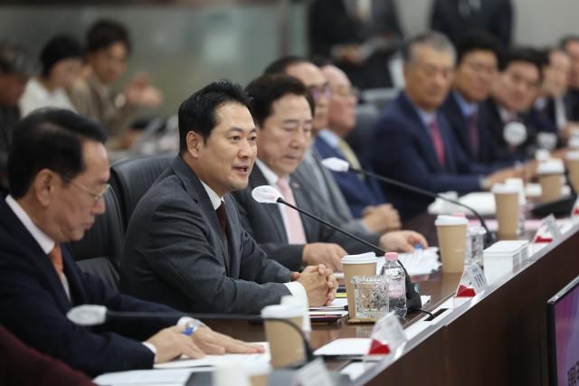 장동혁 국민의힘 대표가 22일 여의도 중소기업중앙회를 방문해 인사말을 하고 있다 사진연합뉴스