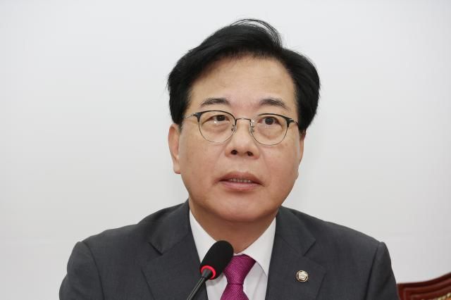 국민의힘 송언석 원내대표가 16일 서울 여의도 국회에서 열린 최고위원회의에서 발언하고 있다 사진연합뉴스