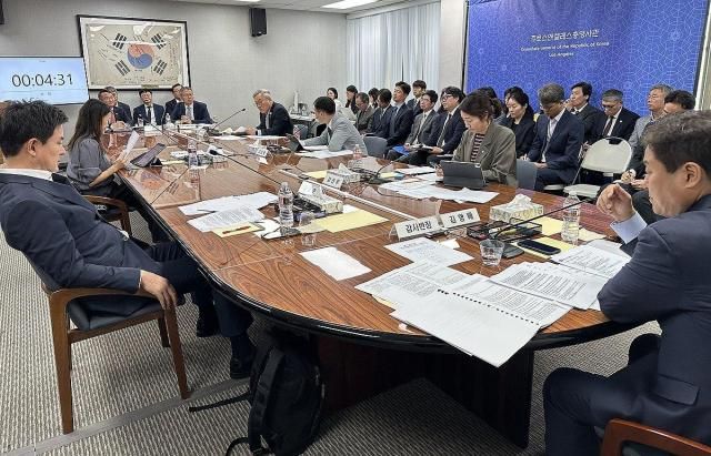 22일현지시간 미국 주로스앤젤레스LA총영사관에서 국회 외교통일위원회가 LA총영사관과 샌프란시스코총영사관에 대한 국정감사를 하고 있다 사진연합뉴스