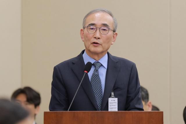 김영섭 KT 대표가 21일 오후 서울 여의도 국회 과학기술정보방송통신위원회에서 열린 정보통신산업진흥원 등에 대한 국정감사에서 의원 질의에 답하고 있다 20251021사진유대길 기자 dbeorlf123ajunewscom