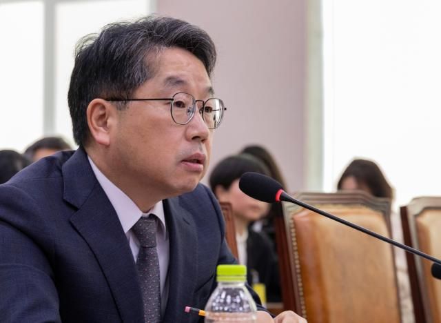 노만석 검찰총장 직무대행이 27일 서울 여의도 국회 법제사법위원회에서 열린 2025년 국정감사에서 의원 질의에 답하고 있다 20251027 사진연합뉴스