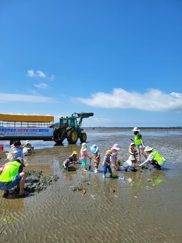 한국어촌어항공단은 3일 추석연휴 가족과 함께 떠나는 어촌여행지 9곳을 추천했다 사진은 충남 송석해의마을 사진한국어촌어항공단