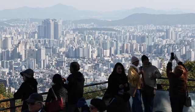 서울 남산에서 바라본 아파트 단지 사진연합뉴스