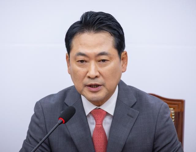 장동혁 국민의힘 대표가 지난 2일 국회에서 추석 연휴를 앞두고 가진 기자간담회에서 물가 상승과 관련해 발언하고 있다 사진연합뉴스