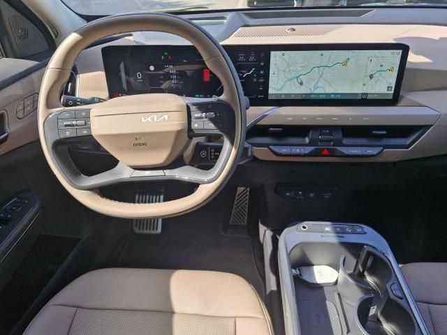 전기자동차 누적 등록 대수가 80만대를 돌파했다 사진은 기아 전기차 EV5 내부사진아주경제DB 