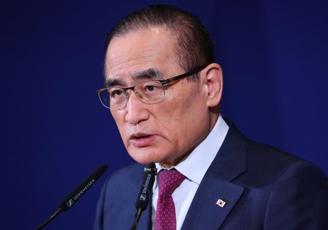 위성락 국가안보실장이 26일 말레이시아 쿠알라룸푸르의 한 호텔에 마련된 한국 기자단 프레스센터에서 아세안 정상회의 관련 브리핑을 하고 있다사진연합뉴스