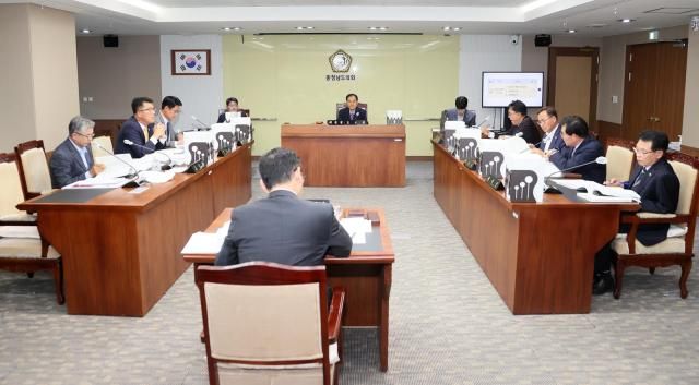 행정사무감사 건설소방위원회 모습사진충남도의회