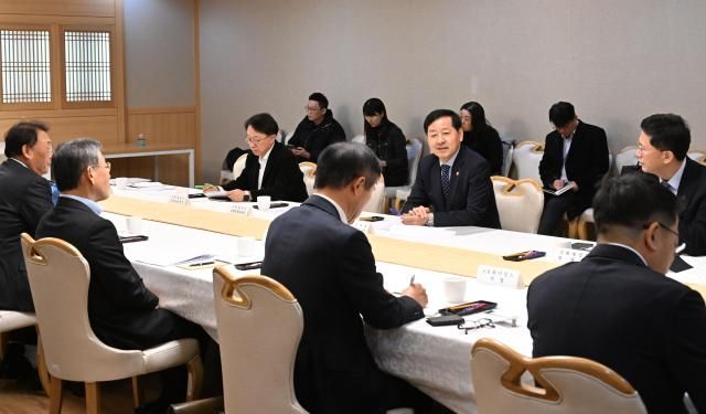 구윤철 부총리 겸 기획재정부 장관은 18일 정부서울청사에서 주요 수출기업을 대상으로 간담회를 개최했다 사진기획재정부