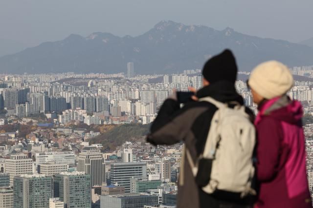 서울 남산에서 바라본 아파트 단지 사진연합뉴스