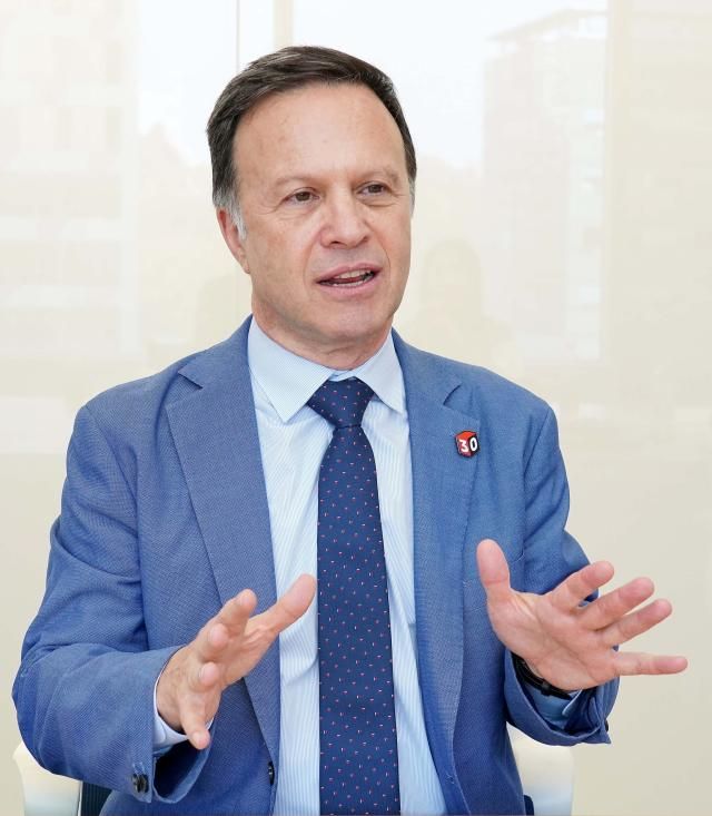 지앙 파올로 바씨 다쏘시스템 3D익스피리언스 웍스 수석 부사장은 20일 오전 서울 강남구 다쏘시스템 코리아 사무실에서 기자들과 만나 인터뷰를 하고 있다 사진다쏘시스템