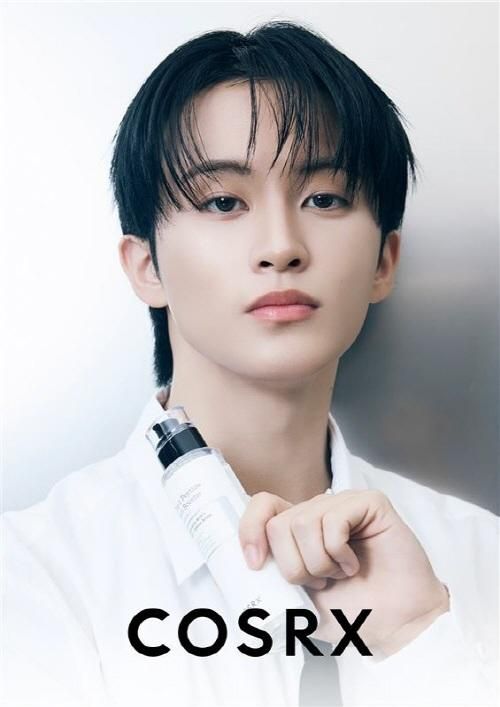 코스알엑스 모델 NCT마크 사진코스알엑스