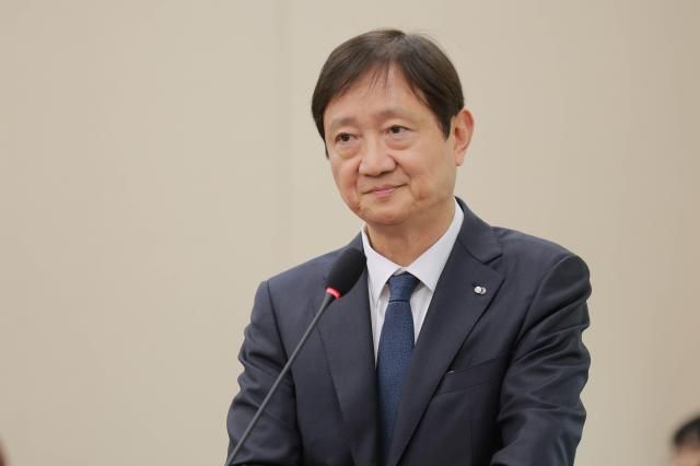 이찬진 금융감독원장이 21일 오후 서울 여의도 국회 정무위원회에서 열린 금융감독원 등에 대한 국정감사에서 의원 질의에 답변하고 있다 20251021사진유대길 기자 dbeorlf123ajunewscom