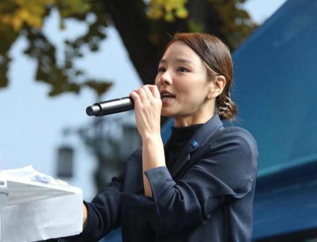강미정 전 조국혁신당 대변인 사진강미정 전 조국혁신당 대변인 사회관계망서비스