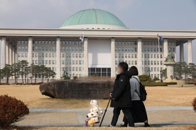 12·3 비상계엄 사태 1년을 앞둔 주말인 30일 서울 여의도 국회 모습 사진연합뉴스