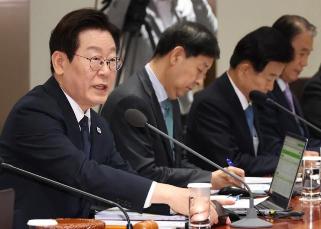 이재명 대통령이 4일 용산 대통령실에서 열린 국무회의에서 발언하고 있다 사진연합뉴스