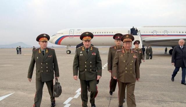 러시아 국방성 부상 겸 연방무력 군사정치총국장 빅토르 고레미킨을 단장으로 하는 러시아연방무력 군사정치총국대표단이 지난 5일 평양에 도착했다고 조선중앙통신이 6일 보도했다 사진연합뉴스