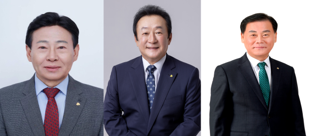 제20대 새마을금고중앙회장에 출마한 유재춘 서울축산새마을금고 이사장왼쪽부터 김인 새마을금고중앙회장 장재곤 종로광장새마을금고 이사장 사진중앙선거관리위원회