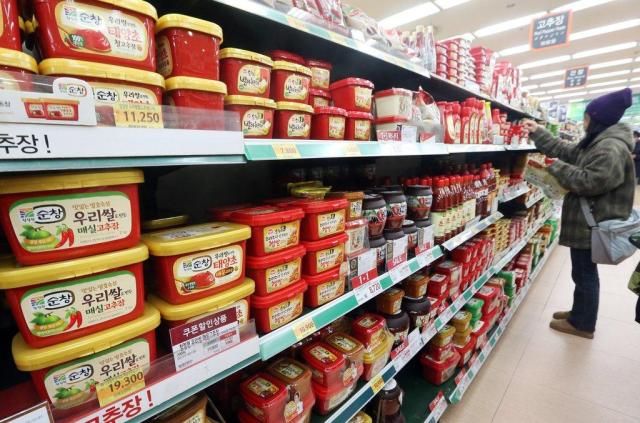 한 대형마트 내 고추장 판매대 사진연합뉴스