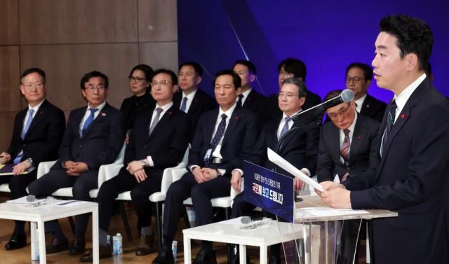 강훈식 대통령실 비서실장이 7일 용산 대통령실에서 열린 이재명 대통령 정부 6개월 성과 간담회에서 발언하고 있다 사진연합뉴스