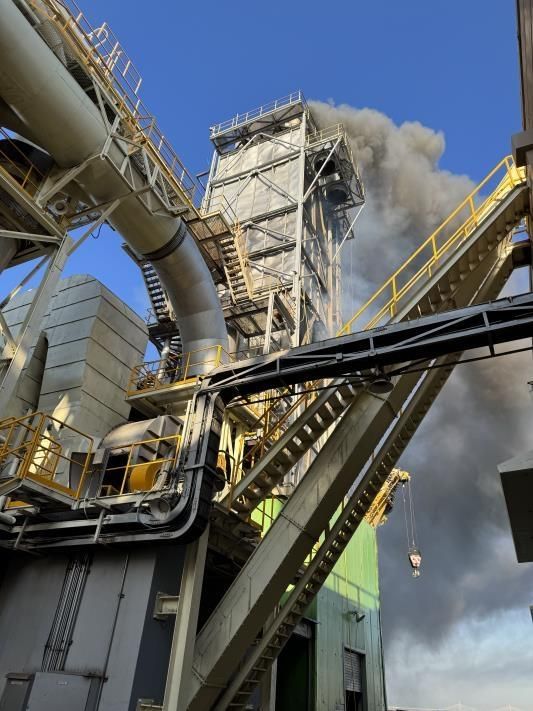 인천 중구 북성동의 한 목재공장에서 불이 났다 사진인천소방본부