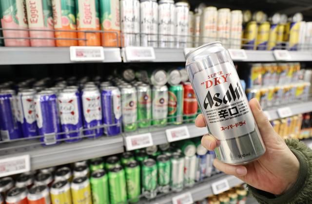 아사히 맥주 내달 가격 인상 서울연합뉴스 이재희 기자 23일 서울의 한 대형마트에 아사히 맥주가 진열돼 있다 업계에 따르면 다음 달 1일부터 편의점 기준 아사히 수퍼드라이 캔맥주 350㎖ 가격은 3천500원에서 4천 원으로 500㎖ 가격은 기존 4천500원에서 4천900원으로 오른다 2025223 scapeynacokr2025-02-23 133958 저작권자 ⓒ ㈜연합뉴스 무단 전재 재배포 금지 AI 학습 및 활용 금지저작권자 ⓒ ㈜연합뉴스 무단 전재 재배포 금지 AI 학습 및 활용 금지