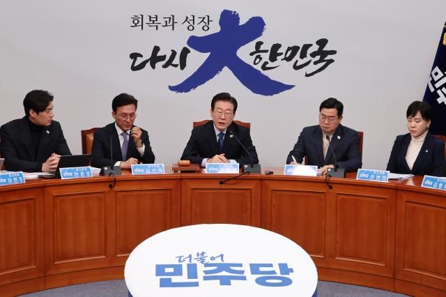 이재명 더불어민주당 대표가 지난 7일 국회에서 열린 최고위원회의에서 발언하고 있다 사진연합뉴스