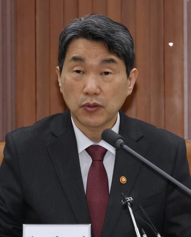 이주호 부총리 겸 교육부 장관이 18일 서울 종로구 정부서울청사에서 열린 사회관계장관회의에서 발언하고 있다 2025318 사진연합뉴스 