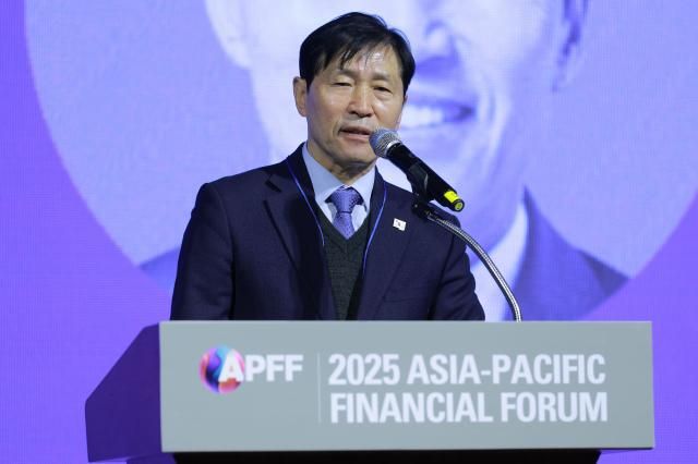 이학영 국회부의장이 26일 서울 중구 웨스틴조선호텔 그랜드볼룸에서 트럼프 2기Second Presidency of Trump 글로벌 분극화 시대 금융의 위기와 기회라는 주제로 열린 2025 아시아태평양금융포럼2025 APFF에서 축사를 하고 있다 20250326사진유대길 기자 dbeorlf123ajunewscom