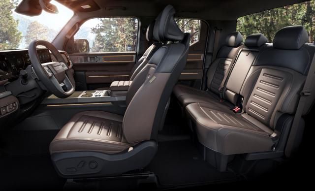 더 기아 타스만 내장