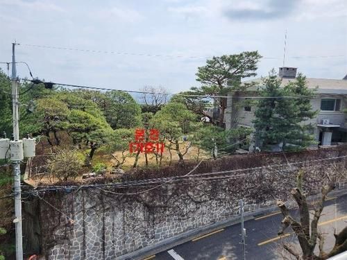 강제경매가 진행 중인 정대선 전 HN Inc 사장 소유 서울 성북구 성북동 대지 사진지지옥션 