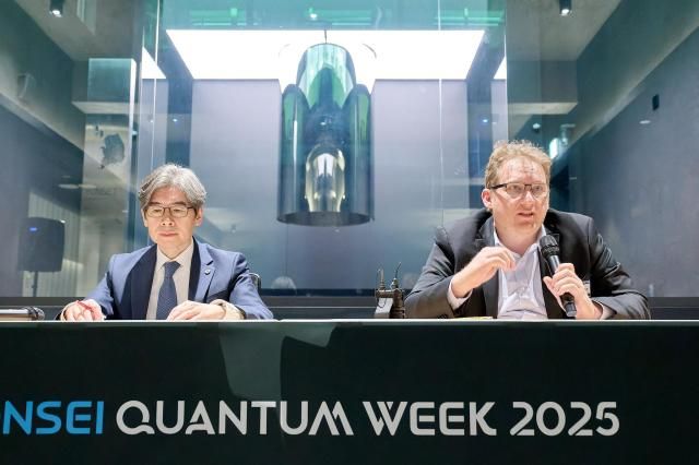 좌정재호 연세대 양자사업단장 우제이 감베타Jay Gambetta IBM 퀀텀 부사장 사진IBM 