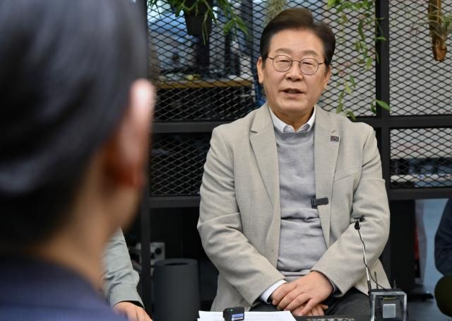 이재명 더불어민주당 대선 예비후보가 14일 서울 강남구 퓨리오사AI에서 발언을 하고 있다 사진연합뉴스